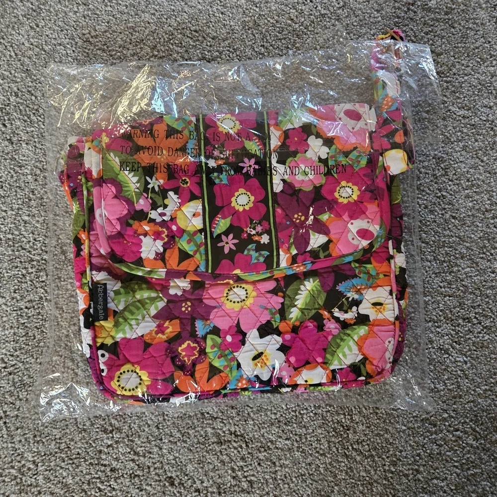 NWT Vera Bradley Abbergale Floral Tablet Bag